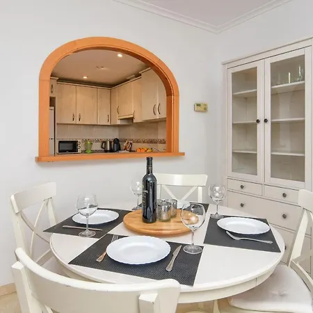 Robair By Aguilarent